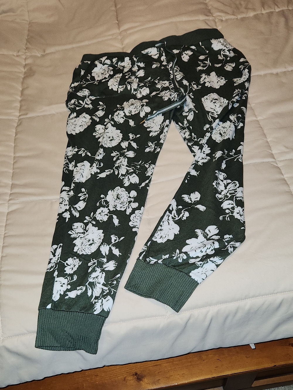 Honeydew Intimates Floral Joggers - Green & White
